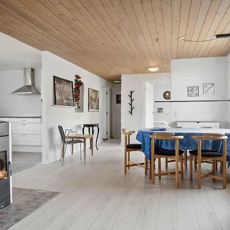 With A Scenic Location Farm stay Oster Assels